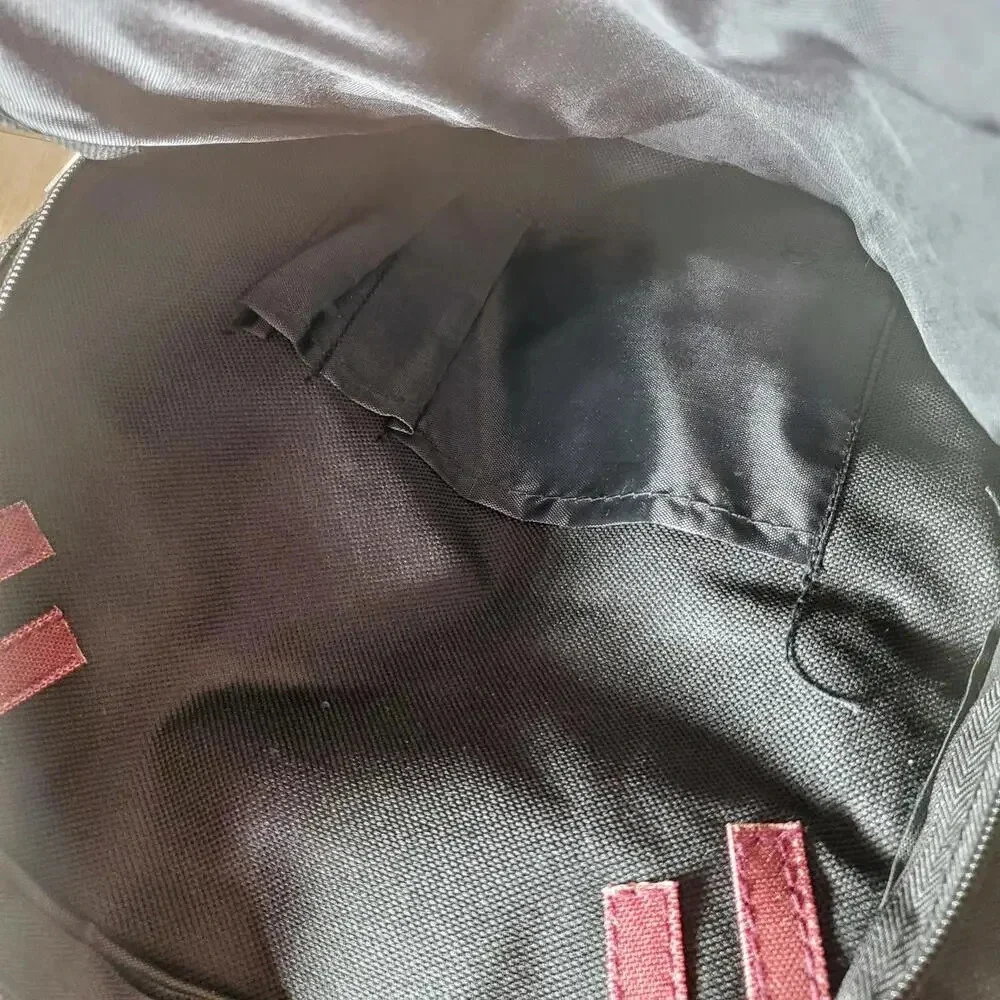 N/A burgundy black